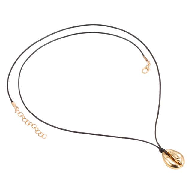 Collar De Conchas Cauri Dorado Con Cordón Negro