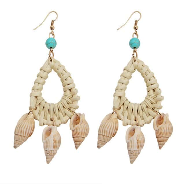Pendientes Conchas Paja Trenzada Y Perlas