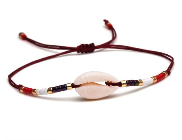 Pulsera Conchas Cauri Cordón Rojo
