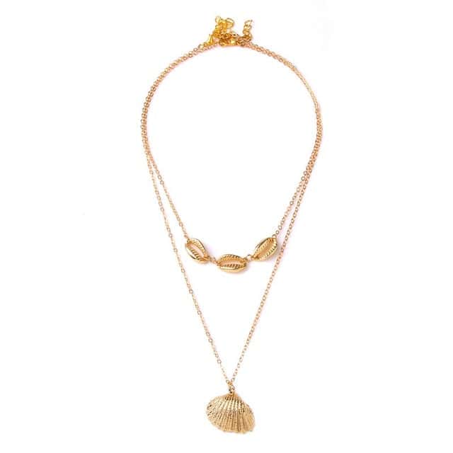 Colgante Concha Bucarde Dorado "Julia"